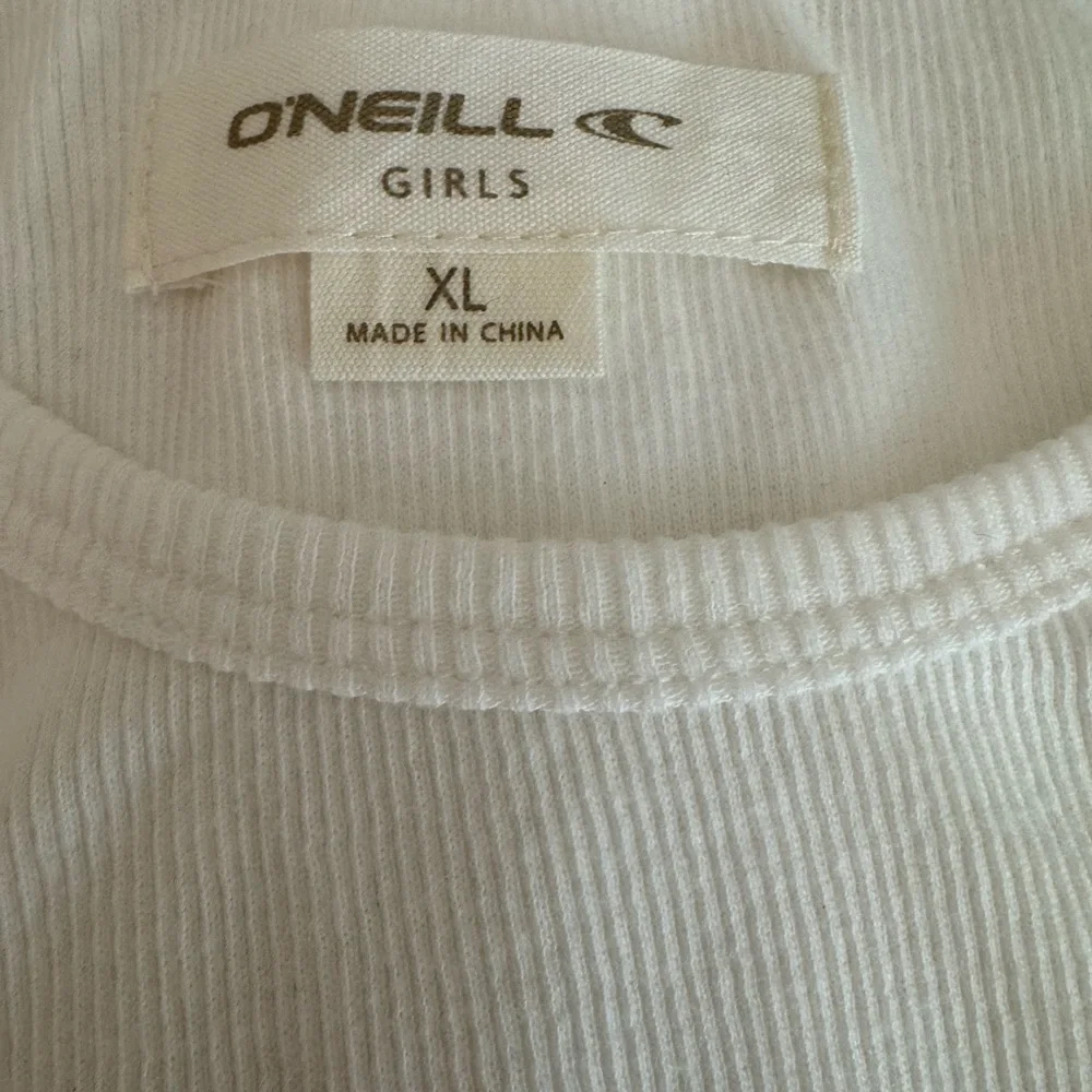 O’Neill Girls XL White Ribbed Tank Top NWT Sunset Logo Graphic